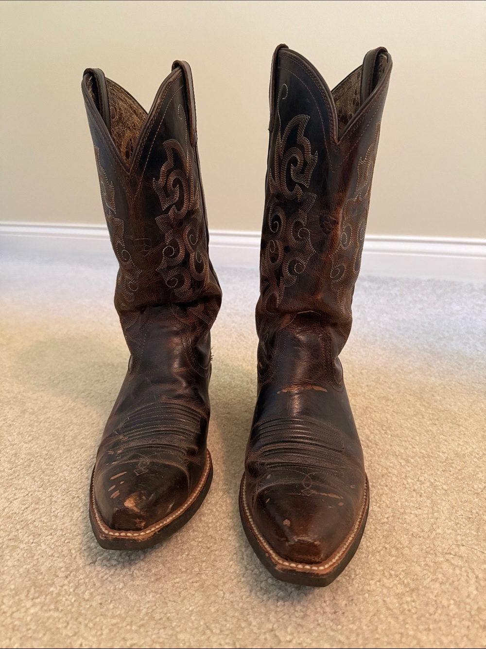 Classic women's Ariat Brown Leather Western Cowboy Boots